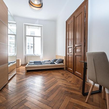 New Town Central Apartment プラハ エクステリア 写真