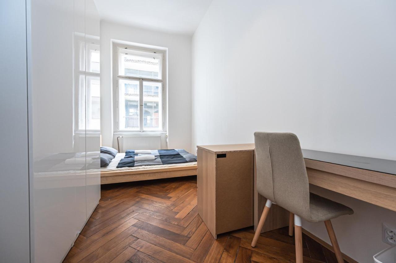 New Town Central Apartment プラハ エクステリア 写真