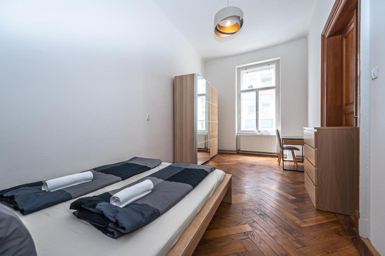 New Town Central Apartment プラハ エクステリア 写真